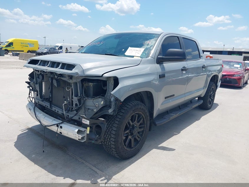 2021 Toyota Tundra VIN 5TFEY5F11MX300039 IAAI salvage auction — FRONT & REAR, Salvage (Texas), sold $13,300 on 2026-07-22 (photo 2)