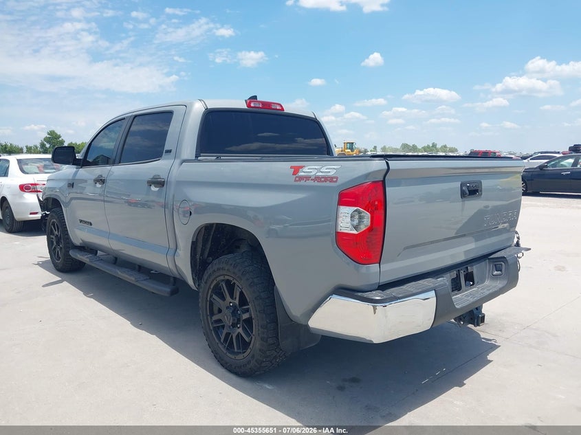 2021 Toyota Tundra VIN 5TFEY5F11MX300039 IAAI salvage auction — FRONT & REAR, Salvage (Texas), sold $13,300 on 2026-07-22 (photo 3)