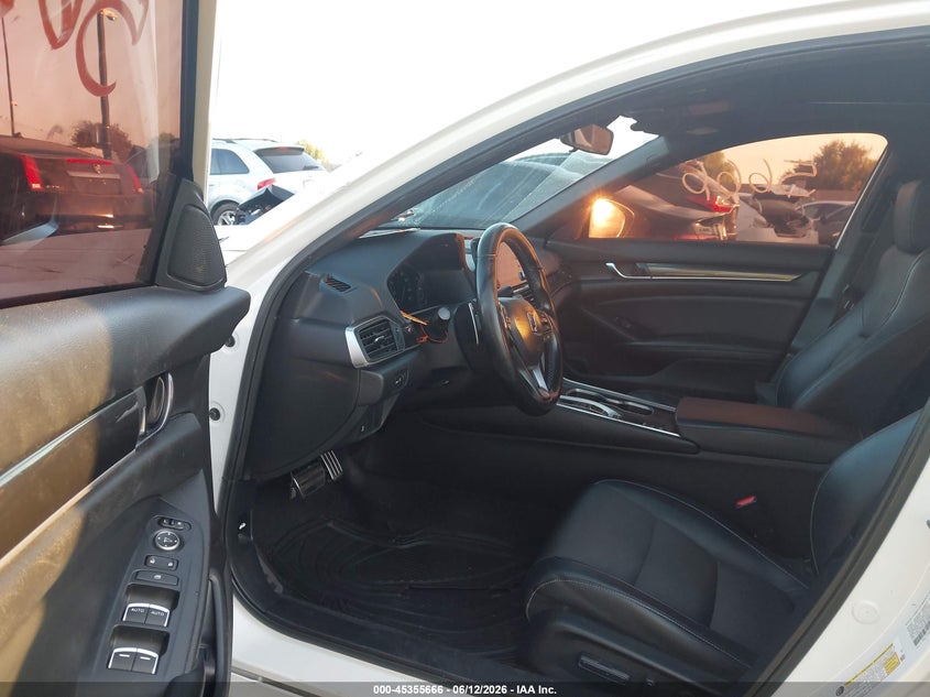 2019 Honda Accord VIN 1HGCV2F33KA008314 IAAI salvage auction — SIDE, Salvage Title, sold $4,575 on 2026-07-31 (photo 5)