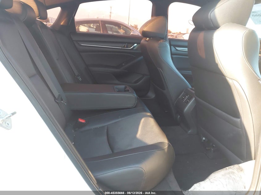 2019 Honda Accord VIN 1HGCV2F33KA008314 IAAI salvage auction — SIDE, Salvage Title, sold $4,575 on 2026-07-31 (photo 8)