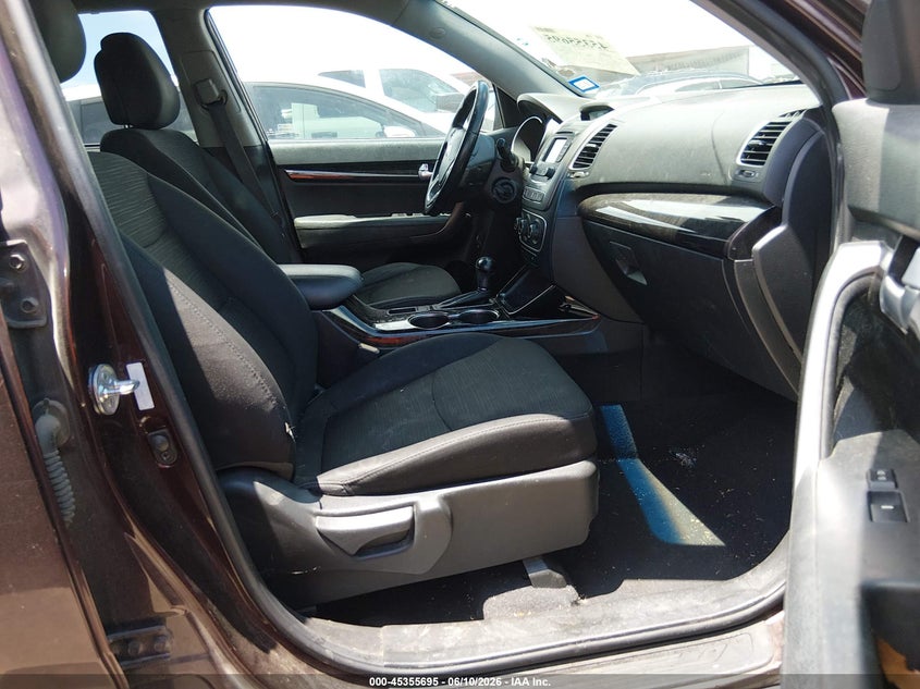 2014 Kia Sorento VIN 5XYKT4A60EG511400 IAAI salvage auction — NORMAL WEAR, Original (Texas), sold $1,175 on 2026-07-07 (photo 5)