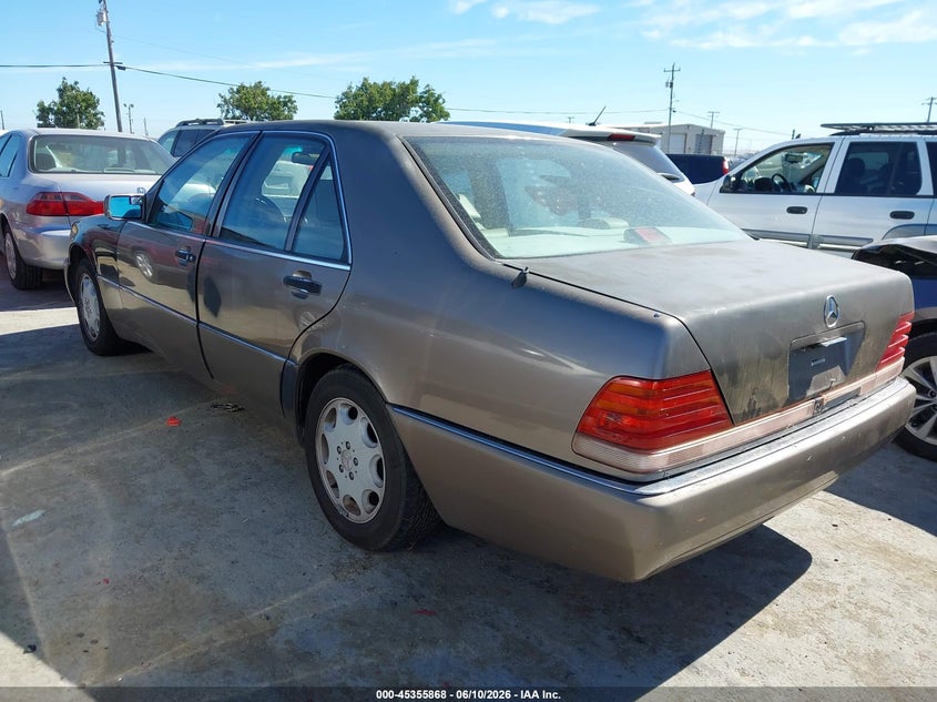 1992 Mercedes-benz 300 VIN WDBGA32E9NA024366 IAAI salvage auction — NORMAL WEAR, Clear - Dealer Only (California), sold $350 on 2026-07-09 (photo 3)