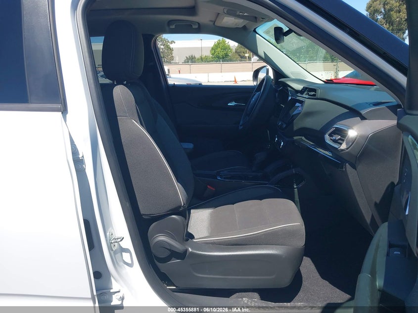 2021 Chevrolet Trailblazer VIN KL79MPSL6MB056950 IAAI salvage auction — REAR END, Salvage (California), sold $4,950 on 2026-07-20 (photo 5)