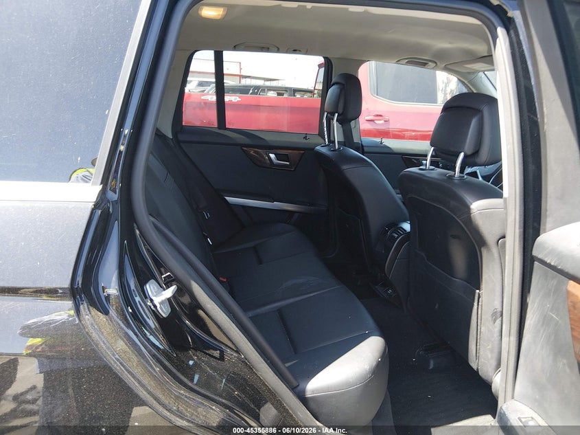 2013 Mercedes-benz Glk-klasse VIN WDCGG5HB4DG025181 IAAI salvage auction — SIDE, Salvage Title, sold $3,050 on 2026-07-16 (photo 8)