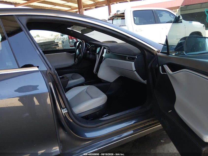 2016 Tesla Model s VIN 5YJSA1E2XGF128683 IAAI salvage auction — LEFT FRONT, Salvage Title, sold $3,100 on 2026-07-23 (photo 5)