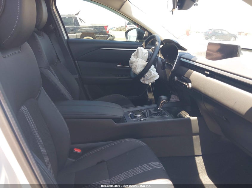 2025 Mazda Cx-50 VIN 7MMVABDM8SN310317 IAAI salvage auction — RIGHT FRONT, Salvage (California), sold $9,150 on 2026-07-22 (photo 5)