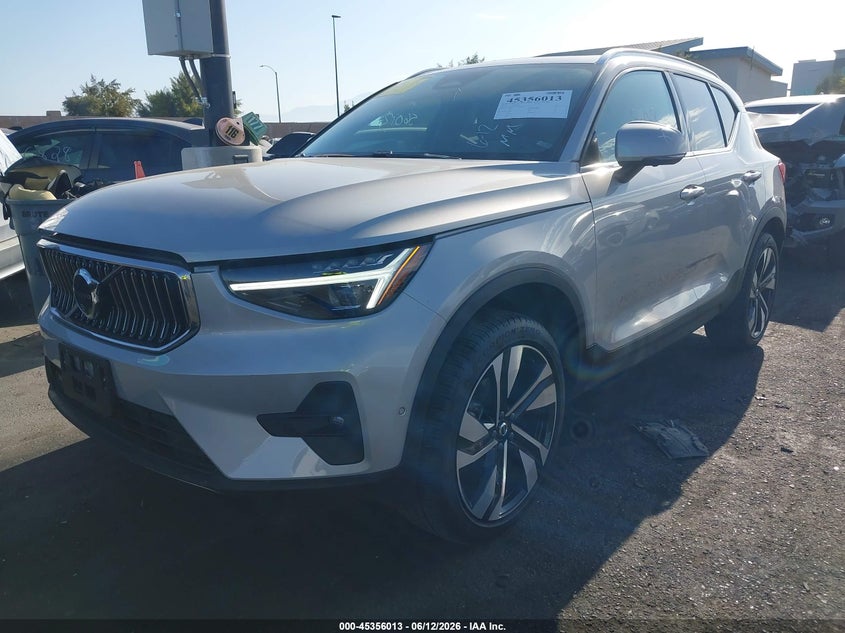 2024 Volvo Xc40 VIN YV4L12UF4R2359600 IAAI salvage auction — REAR END, Salvage Title, sold $8,600 on 2026-07-24 (photo 2)