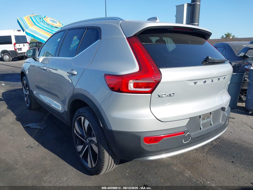 2024 Volvo Xc40 VIN YV4L12UF4R2359600 IAAI salvage auction — REAR END, Salvage Title, sold $8,600 on 2026-07-24 (photo 3)