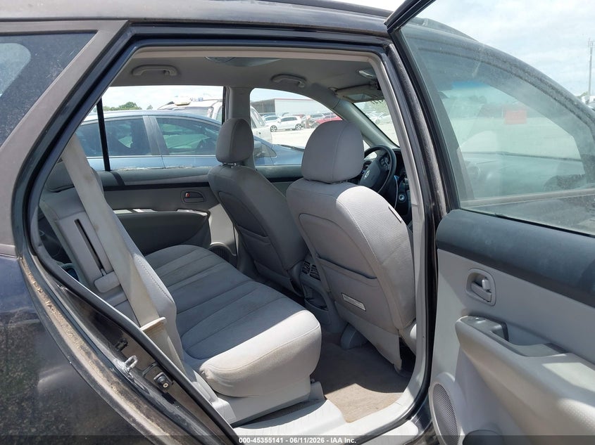 2007 Kia Rondo VIN KNAFG526977082393 IAAI salvage auction — NORMAL WEAR, Original (Texas), sold $300 on 2026-07-14 (photo 8)