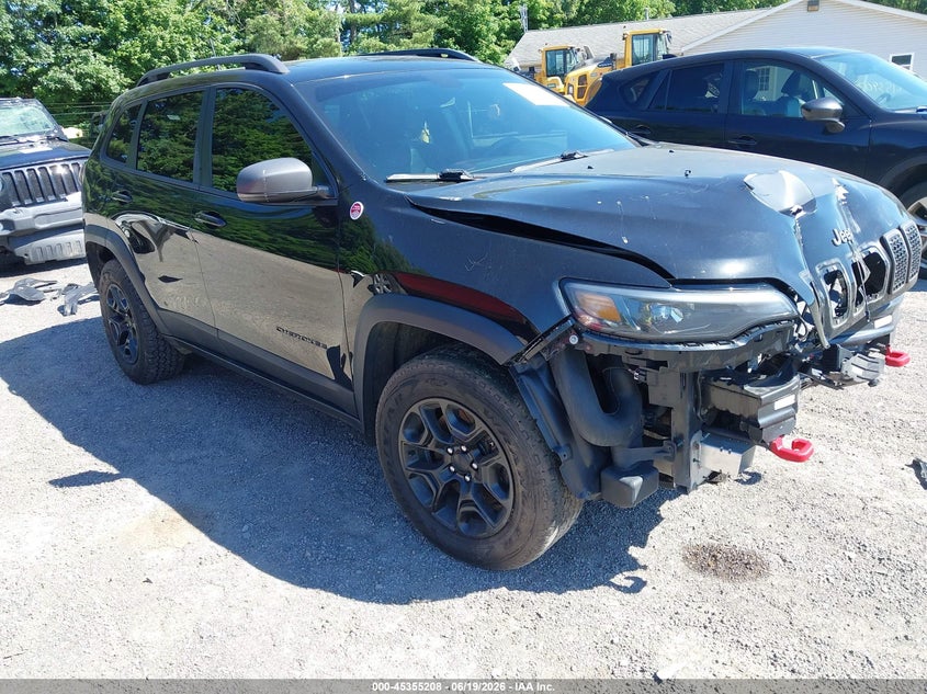 2019 Jeep Cherokee VIN 1C4PJMBX3KD257470 IAAI salvage auction — FRONT END, Salvage Title, sold $1,500 on 2026-08-29 (photo 1)