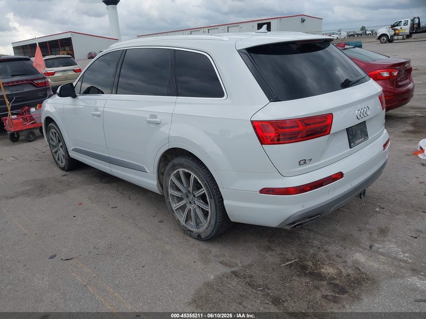 2018 Audi Q7 VIN WA1VAAF78JD037878 IAAI salvage auction — RIGHT FRONT, Salvage Title, sold $50 on 2026-07-29 (photo 3)