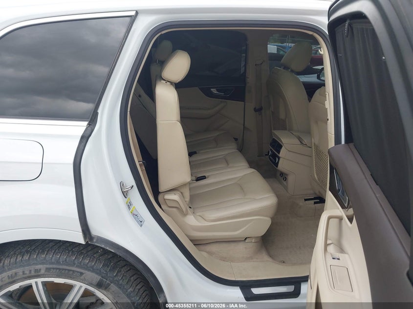 2018 Audi Q7 VIN WA1VAAF78JD037878 IAAI salvage auction — RIGHT FRONT, Salvage Title, sold $50 on 2026-07-29 (photo 8)