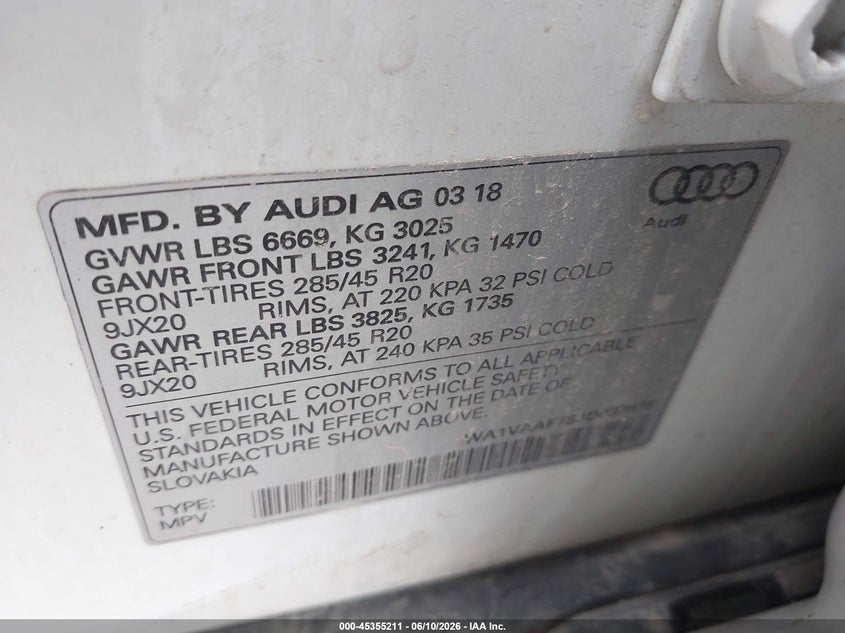 2018 Audi Q7 VIN WA1VAAF78JD037878 IAAI salvage auction — RIGHT FRONT, Salvage Title, sold $50 on 2026-07-29 (photo 9)