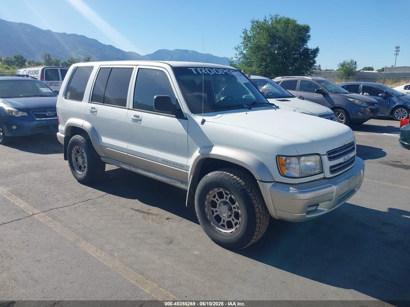 2000 Isuzu Trooper VIN JACDJ58X5Y7J01954 IAAI salvage auction — NORMAL WEAR, Clear (Utah), sold $400 on 2026-07-09 (photo 1)