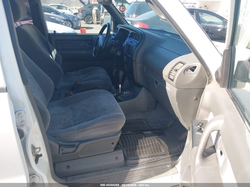 2000 Isuzu Trooper VIN JACDJ58X5Y7J01954 IAAI salvage auction — NORMAL WEAR, Clear (Utah), sold $400 on 2026-07-09 (photo 5)