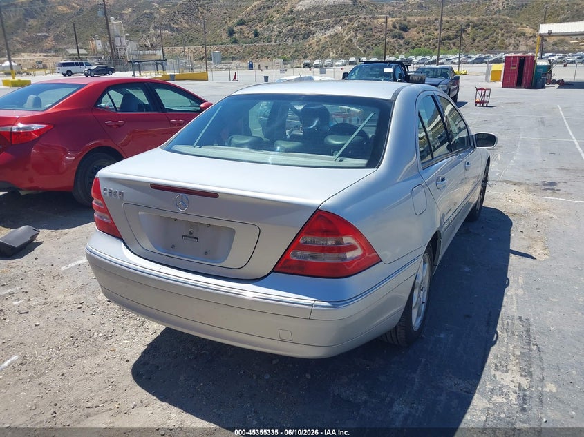 2004 Mercedes-benz C class VIN WDBRF61J94F530341 IAAI salvage auction — LEFT SIDE, Salvage (California), sold $225 on 2026-07-15 (photo 4)