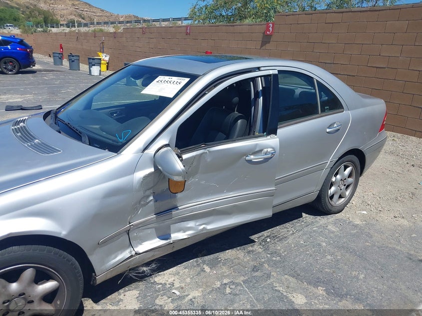 2004 Mercedes-benz C class VIN WDBRF61J94F530341 IAAI salvage auction — LEFT SIDE, Salvage (California), sold $225 on 2026-07-15 (photo 6)