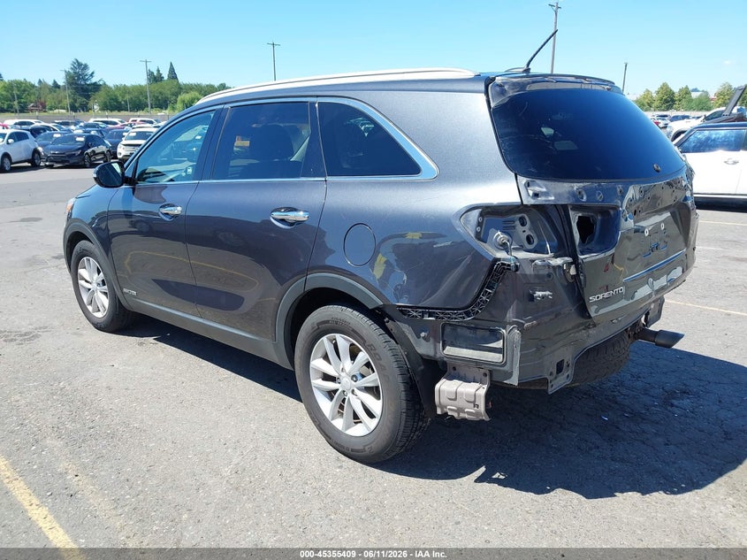 2018 Kia Sorento VIN 5XYPGDA51JG350857 IAAI salvage auction — REAR END, Salvage (Oregon), sold $2,000 on 2026-07-31 (photo 3)