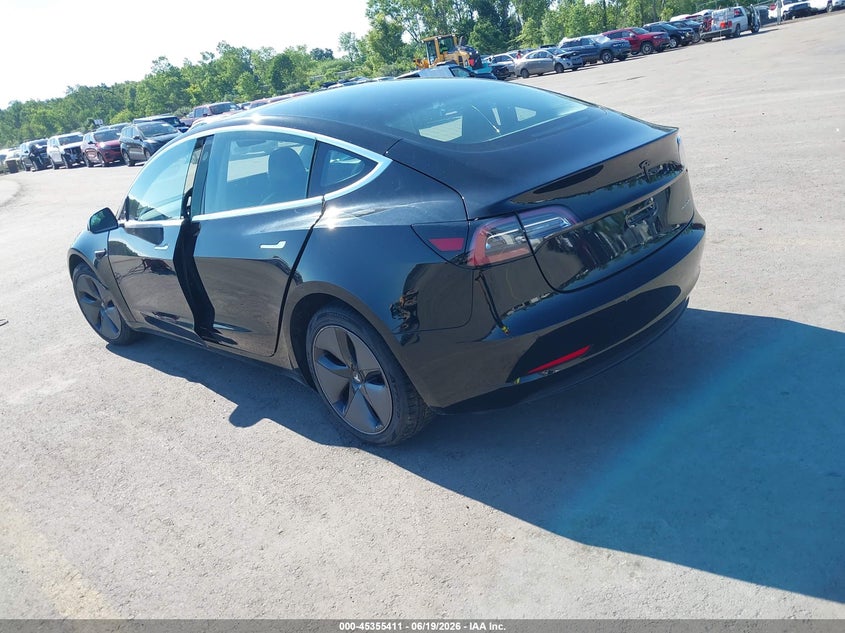 2018 Tesla Model 3 VIN 5YJ3E1EB9JF181987 IAAI salvage auction — RIGHT SIDE, Salvage Title, sold $5,700 on 2026-07-21 (photo 3)