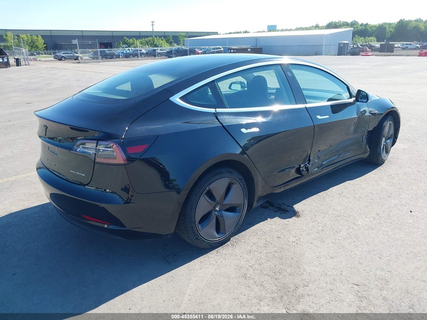 2018 Tesla Model 3 VIN 5YJ3E1EB9JF181987 IAAI salvage auction — RIGHT SIDE, Salvage Title, sold $5,700 on 2026-07-21 (photo 4)
