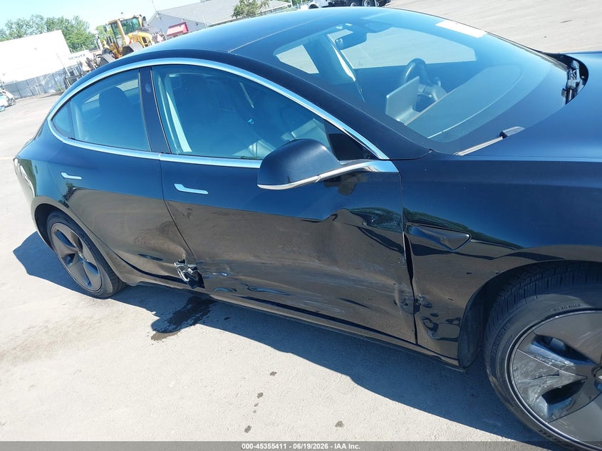 2018 Tesla Model 3 VIN 5YJ3E1EB9JF181987 IAAI salvage auction — RIGHT SIDE, Salvage Title, sold $5,700 on 2026-07-21 (photo 6)