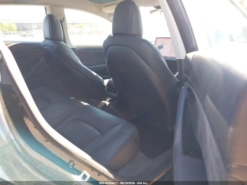 2018 Tesla Model 3 VIN 5YJ3E1EB9JF181987 IAAI salvage auction — RIGHT SIDE, Salvage Title, sold $5,700 on 2026-07-21 (photo 8)