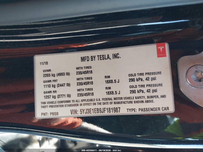 2018 Tesla Model 3 VIN 5YJ3E1EB9JF181987 IAAI salvage auction — RIGHT SIDE, Salvage Title, sold $5,700 on 2026-07-21 (photo 9)