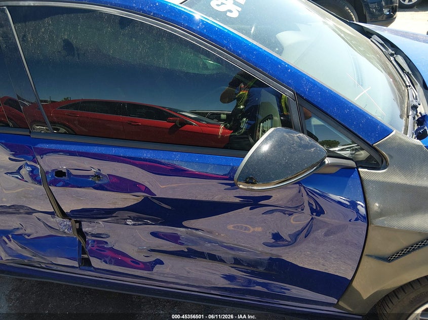 2015 Volkswagen Golf r VIN WVWLF7AU0FW191849 IAAI salvage auction — SIDE, Salvage (Colorado), sold $6,100 on 2026-07-31 (photo 6)