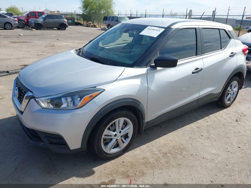 2020 Nissan Kicks VIN 3N1CP5BV4LL563240 IAAI salvage auction — SIDE, Salvage Title, sold $2,550 on 2026-08-02 (photo 2)