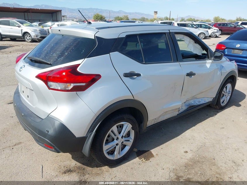 2020 Nissan Kicks VIN 3N1CP5BV4LL563240 IAAI salvage auction — SIDE, Salvage Title, sold $2,550 on 2026-08-02 (photo 4)