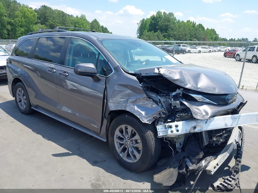 2021 Toyota Sienna VIN 5TDBSKFC6MS020496 IAAI salvage auction — FRONT END, Salvage (North Carolina), sold $8,075 on 2026-07-24 (photo 1)