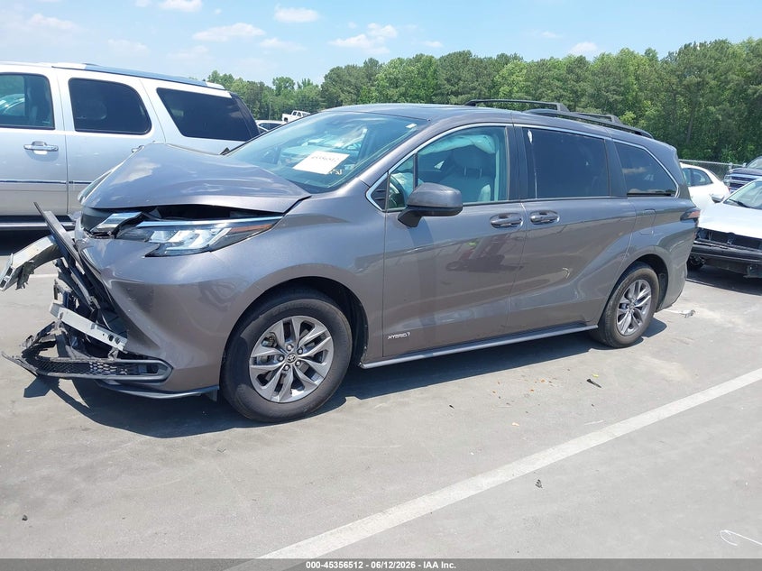 2021 Toyota Sienna VIN 5TDBSKFC6MS020496 IAAI salvage auction — FRONT END, Salvage (North Carolina), sold $8,075 on 2026-07-24 (photo 2)
