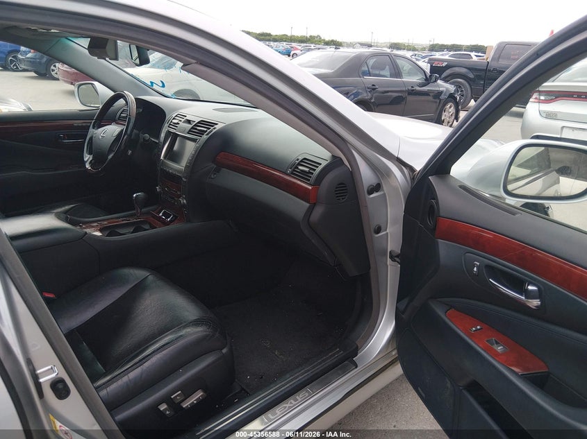 2007 Lexus Ls 460 VIN JTHGL46F675010889 IAAI salvage auction — NORMAL WEAR, Original (Texas), sold $700 on 2026-07-13 (photo 5)