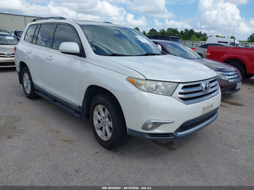 2011 Toyota Highlander VIN 5TDZK3EH9BS032544 IAAI salvage auction — NORMAL WEAR, Original (Texas), sold $3,050 on 2026-07-08 (photo 1)