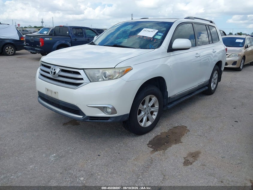 2011 Toyota Highlander VIN 5TDZK3EH9BS032544 IAAI salvage auction — NORMAL WEAR, Original (Texas), sold $3,050 on 2026-07-08 (photo 2)