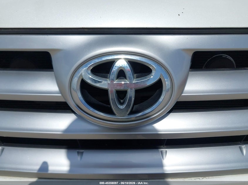 2011 Toyota Highlander VIN 5TDZK3EH9BS032544 IAAI salvage auction — NORMAL WEAR, Original (Texas), sold $3,050 on 2026-07-08 (photo 6)