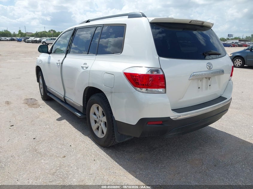 2011 Toyota Highlander VIN 5TDZK3EH9BS032544 IAAI salvage auction — NORMAL WEAR, Original (Texas), sold $3,050 on 2026-07-08 (photo 3)