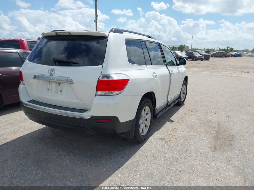 2011 Toyota Highlander VIN 5TDZK3EH9BS032544 IAAI salvage auction — NORMAL WEAR, Original (Texas), sold $3,050 on 2026-07-08 (photo 4)