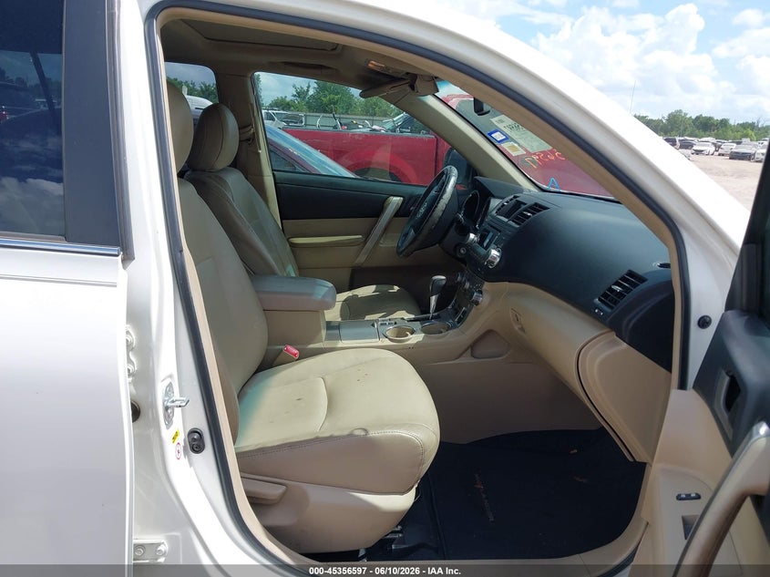 2011 Toyota Highlander VIN 5TDZK3EH9BS032544 IAAI salvage auction — NORMAL WEAR, Original (Texas), sold $3,050 on 2026-07-08 (photo 5)