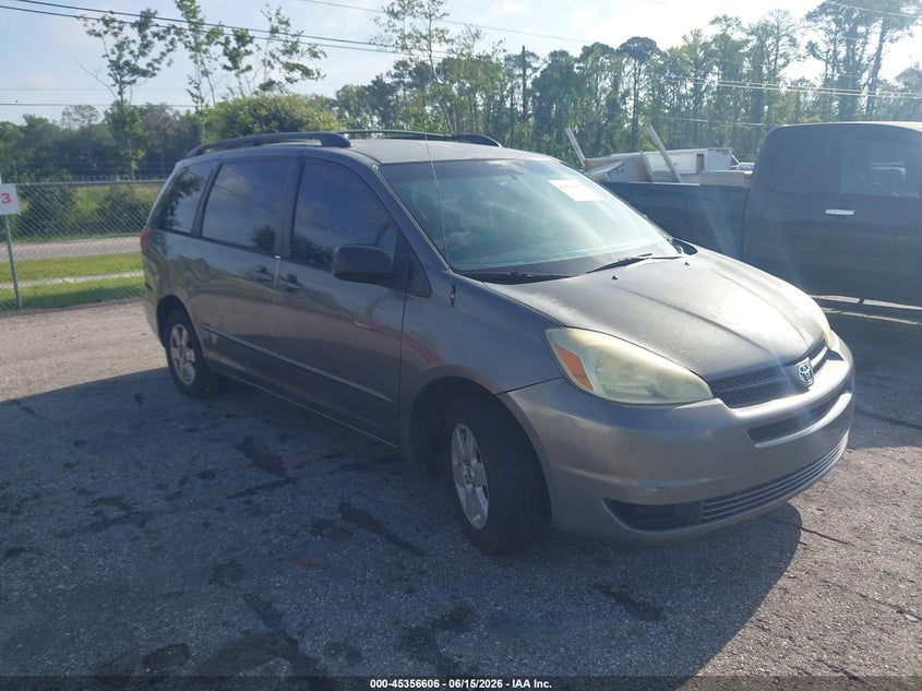 2004 Toyota Sienna VIN 5TDZA23CX4S022631 IAAI salvage auction — REAR END, Clear (Florida), sold $900 on 2026-07-07 (photo 1)