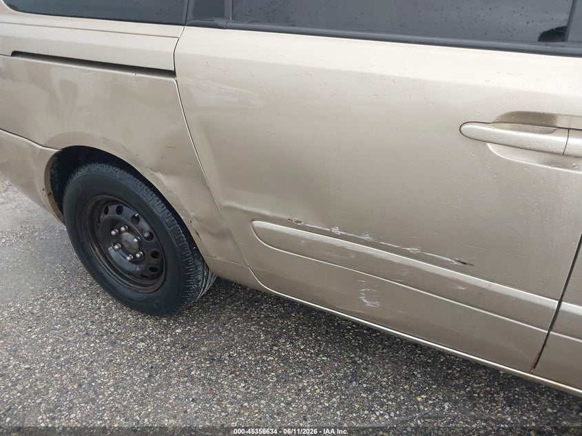 2006 Kia SEDONA VIN KNDMB233666084778 IAAI salvage auction — RIGHT SIDE, Clear-Endorsement (Wisconsin), sold $275 on 2026-07-28 (photo 6)