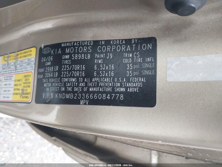 2006 Kia SEDONA VIN KNDMB233666084778 IAAI salvage auction — RIGHT SIDE, Clear-Endorsement (Wisconsin), sold $275 on 2026-07-28 (photo 9)