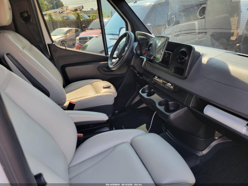 2020 Mercedes-benz Sprinter VIN W1W4EBVY9LT042476 IAAI salvage auction — HAIL, Salvage (Tennessee), sold $58,750 on 2026-07-07 (photo 5)