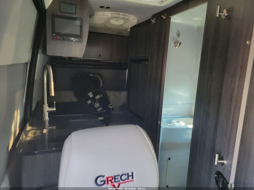 2020 Mercedes-benz Sprinter VIN W1W4EBVY9LT042476 IAAI salvage auction — HAIL, Salvage (Tennessee), sold $58,750 on 2026-07-07 (photo 6)