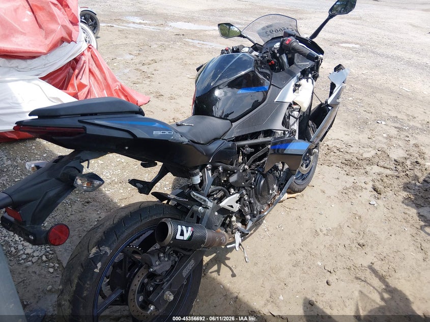 2025 Kawasaki VIN ML5EXGG14SDA71803 IAAI salvage auction — LEFT & RIGHT, Salvage (Pennsylvania), sold $1,650 on 2026-07-08 (photo 4)