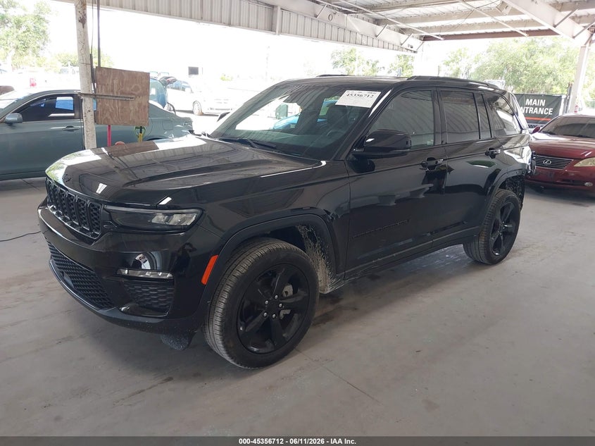 2025 Jeep Grand cherokee VIN 1C4RJHBG5SC285499 IAAI salvage auction — REAR END, Rebuildable (Florida), sold $15,200 on 2026-07-29 (photo 2)