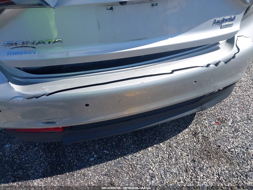 2016 Hyundai Sonata VIN KMHE34L17GA033554 IAAI salvage auction — FRONT & REAR, Salvage - Greater Than 75% (Maryland), sold $400 on 2026-07-20 (photo 6)