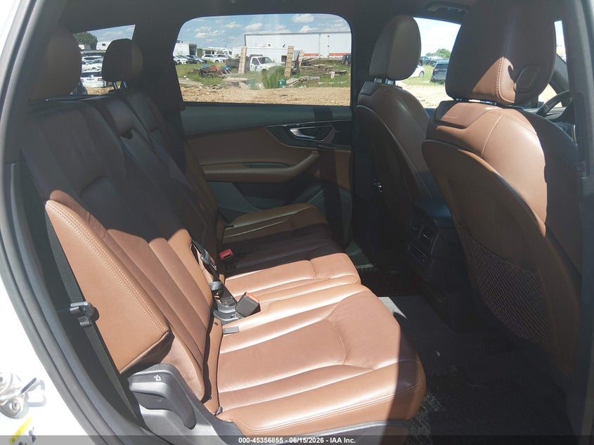 2017 Audi Q7 VIN WA1LAAF71HD021572 IAAI salvage auction — HAIL, Clear (Missouri), sold $6,900 on 2026-07-20 (photo 8)