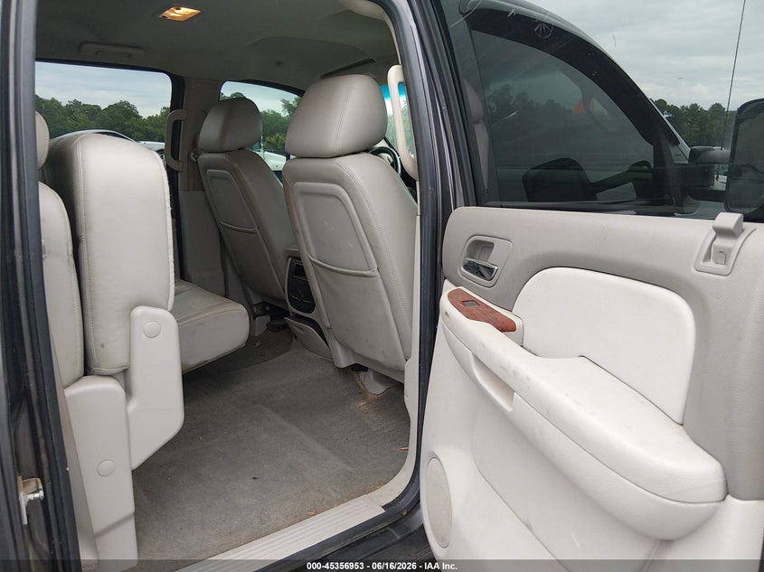 2011 Gmc SIERRA VIN 1GT121C81BF152813 IAAI salvage auction — FRONT END, Salvage (South Carolina), sold $6,000 on 2026-07-18 (photo 8)