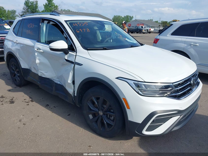 2024 Volkswagen Tiguan VIN 3VVNB7AXXRM118069 IAAI salvage auction — RIGHT SIDE, Wait Title, sold $7,600 on 2026-08-21 (photo 1)